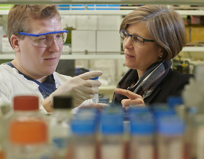 Jean Schaffer (right) with staff scientist Robert Crowder