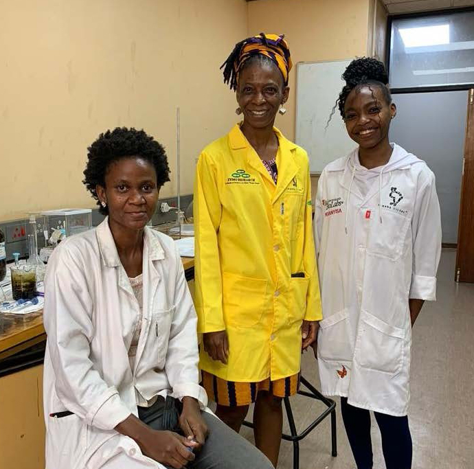Adeniran, center, with two chemistry graduate students in a lab at Sefako Makgatho Health Sciences University.