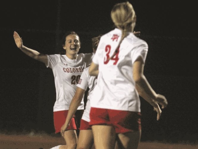 LHudson-soccer2a.jpg LHudson-soccer2a.jpg