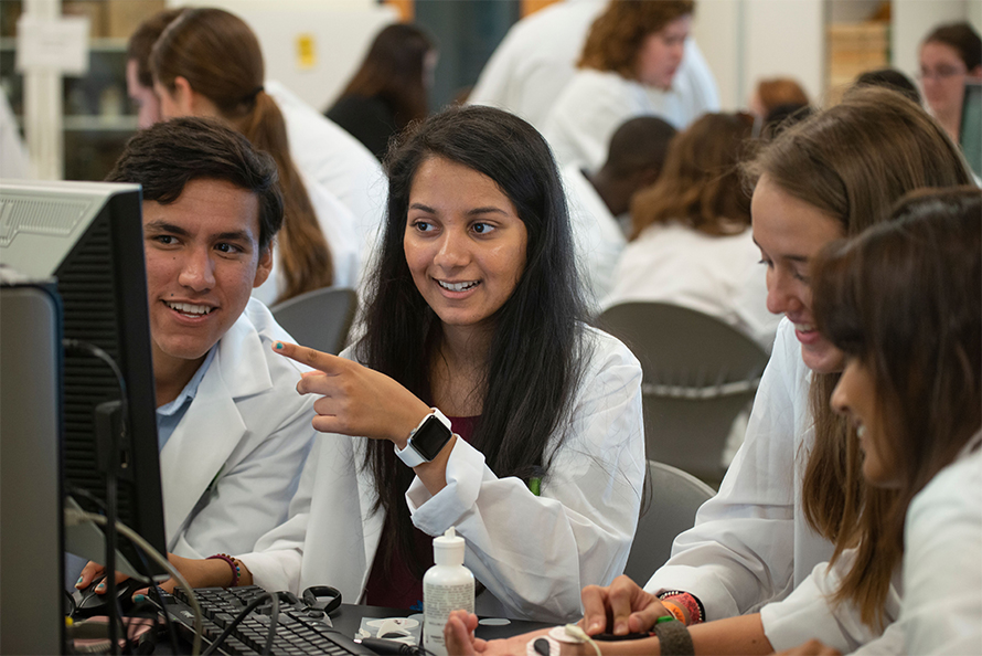 Academy-scholars-890x594.jpg Academy-scholars-890x594.jpg