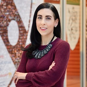 Holly Fernandez Lynch