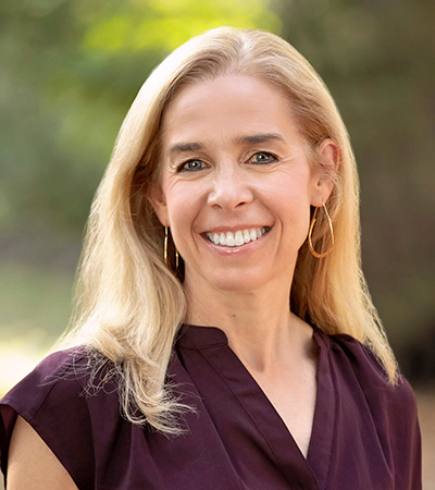 Outdoor portrait of Paula Lemons