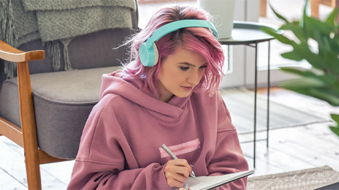 Why college students turned from being down on remote learning to mostly in favor of it