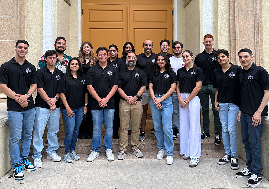 José Rodríguez–Martínez and his current team at the JARM lab.