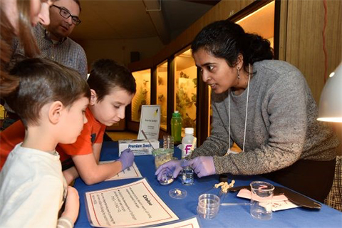 The author presents her first science communication activity for the University of Michigan Museum of Natural History.