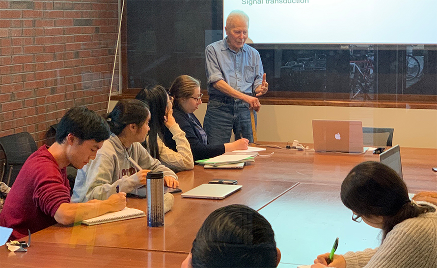 Guidotti teaching his Biochemistry of Membranes course at Harvard in 2020 just before the pandemic.