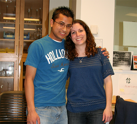 Danielle Guarracino and her husband, Arjel Bautista, in the lab on the day of her thesis defense in 2008.