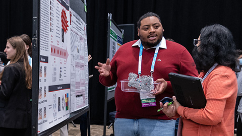 Biomolecular visualization tools cross paths, join hands at an ASBMB meeting