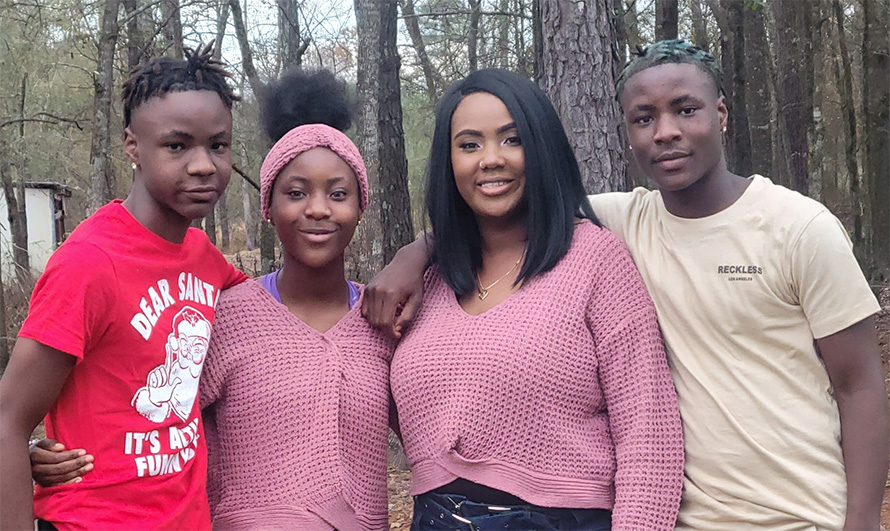 Victoria Gray with her children Jaden, Jadasia and Jamarius on Thanksgiving in 2022.